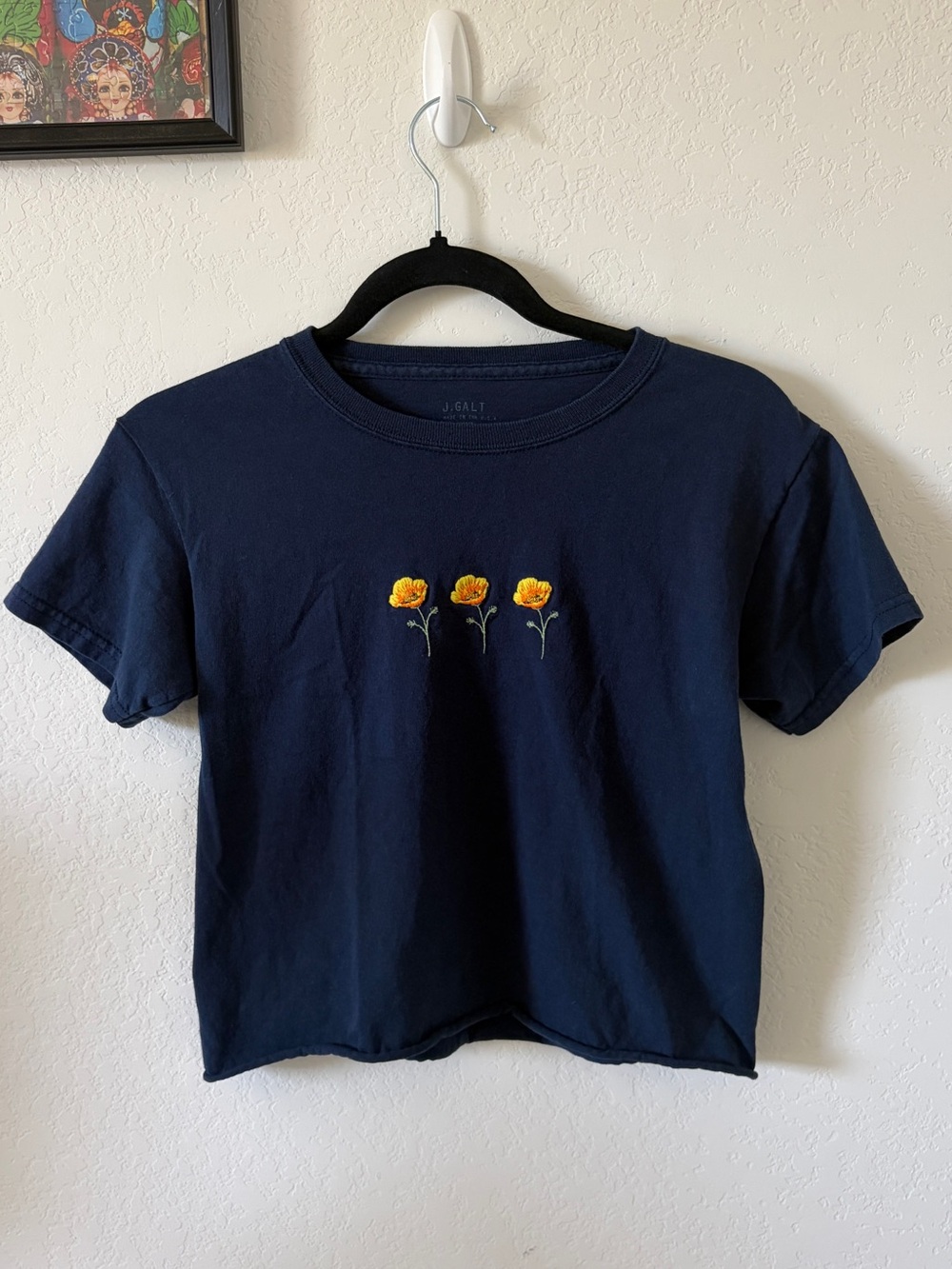 BRANDY MELVILLE J GALT NAVY EMBROIDERED POPPY BABY TEE ONE SIZE CROP FLORAL